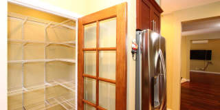 Large 4 bedroom, 3 bath, 4+ parking, gated single family house in Kalihi Gallery 19