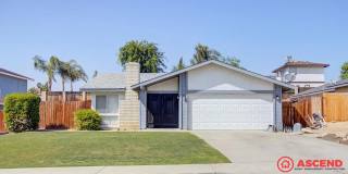 Cozy 3BD/2BA Home in Bakersfield's 93306 — Fully Equipped, Fireplace, Solar & All Pets Welcome! Gallery 1