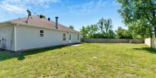 Beautiful 4-bedroom 2 bath Home in Bentonville! Gallery 23