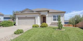 Fantastic, updated- 4 bedroom near base! Gallery 1