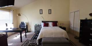 Stunning 4 bedroom, 3 bath home in West El Paso! NO APPLICATION OR ADMIN FEE! Gallery 17