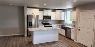 Modern Townhome in South Bismarck! Newly Available! Gallery 1