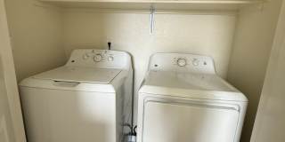 Beautifully appointed nearly new home Gallery 14