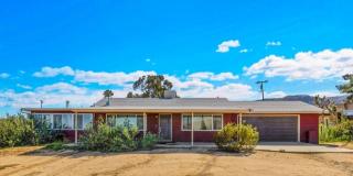 3 Bedroom 1.5 Bath Modern Farmhouse near JT National Park * MOVE IN SPECIAL* Gallery 1