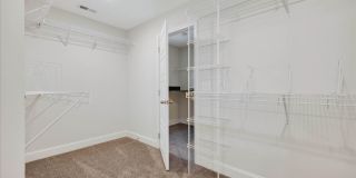 4 Bedroom Pet Friendly Home For Rent with Club House, Comm. Pool, & Comm Gym Access! Gallery 31