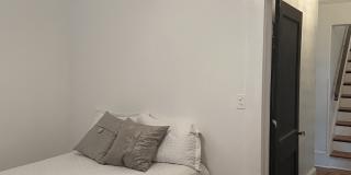 20 Dufferin St Gallery 55