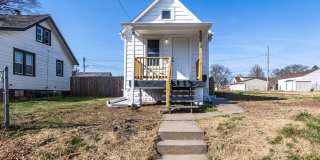 A Great 2BD/1.5BA Single Family Home That Has Been Recently Renovated Gallery 3