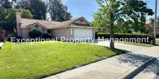 Ready to move in 2 bedroom 2 bath home! Gallery 1