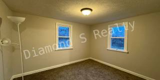 Gorgeous 2 Bedroom Home Available Early July - Great Location! Gallery 13