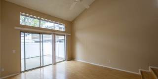 2321 S Magnolia Gallery 4