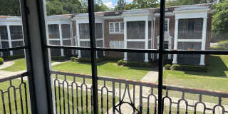 Colonial Court Gallery 14