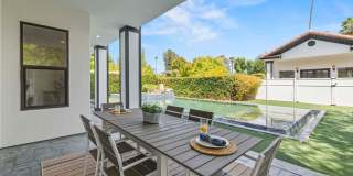 5011 Hayvenhurst Avenue Gallery 44