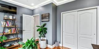 1945 WATKINS STREET Gallery 21