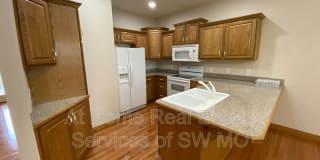 5601 N 17th Gallery 1