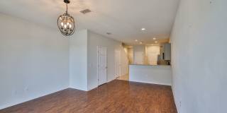 Beautiful Townhome at Magnolia Park! Gallery 12