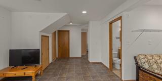 SEASONAL FURNISHED HOME Gallery 21