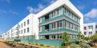 Bowen Apartments Gallery 32