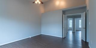 24635 KINGS CANYON Square Gallery 26