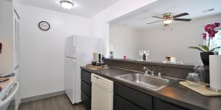 Woodcrest Apartments Gallery 15