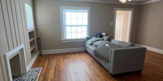 2118 24th Street Gallery 1