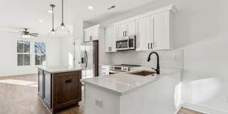 5006 Grayton Alley Gallery 14