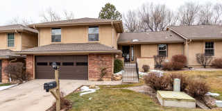 Spacious  Bright Broadmoor Townhome with Covered Deck! Gallery 1
