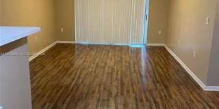 4828 N State Road 7 Gallery 1