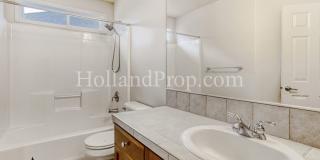 Gorgeous Single-Family Home with Central A/C! Gallery 25