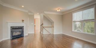 42451 MAGELLAN Square Gallery 6