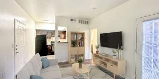 Sunrise Bluffs Apartment Homes Gallery 1