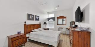 525 S 13th Street Gallery 9