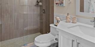 240 Seaview Ct unit: 413 Gallery 27