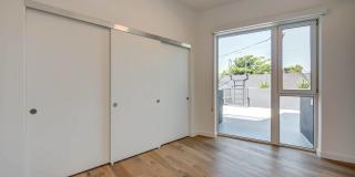 5135 W Adams Gallery 14