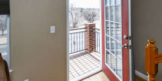 Fully Furnished Downtown 2 Bed, 4 Bath Executive Townhouse Gallery 10