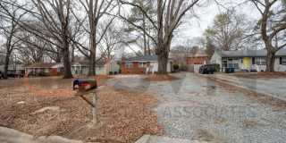 Classic 3BD, 1BA Durham Home with Hardwood Floors Gallery 13