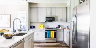 The Hillmont Gallery 29