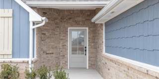 4 Bedroom Home in Edmond with Storm Shelter and Bonus Room Gallery 4