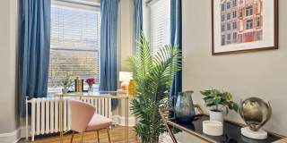 Belmont Buckingham Gallery 16