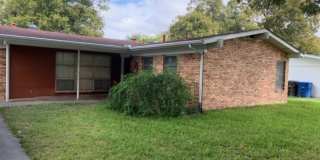 Lovely 3 bedroom 2 bath home Gallery 1