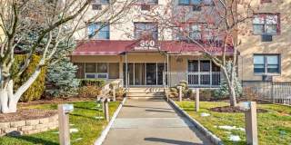 300 Lookout Avenue Gallery 15