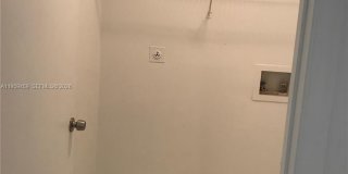 1017 SW 8th St Gallery 3