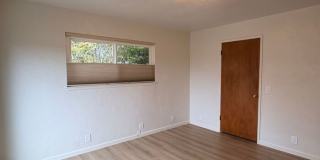 922 Maple Street Gallery 25