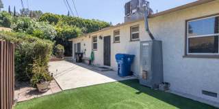 Charming 3 Bedroom 2 Bath home South of the Blvd Gallery 20