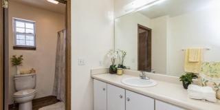 Super cute, 2 story townhome in West Ames Gallery 16