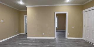 For Rent: 722 S Hackley St: 2 Bedroom 2 Bathroom Home! W/D Hookups! Enclosed Front Porch! Gallery 3