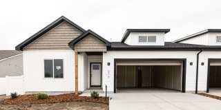 BRAND-NEW TWIN HOME LOCATED IN SUGAR CITY Gallery 1