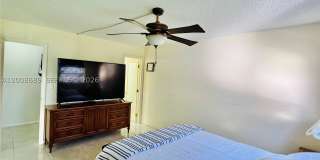 9820 S Hollybrook Lake Dr Gallery 23