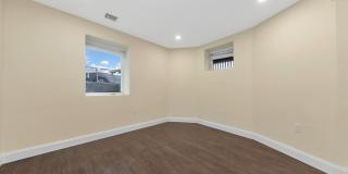 161 4th St Gallery 25