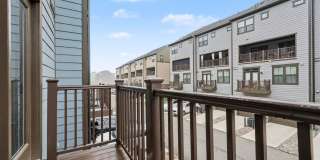 17414 SOUTHERN SHORES Drive Gallery 25