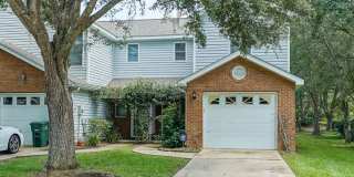 Super cute 3/2 on the North part of town with garage and fenced in yard Gallery 1